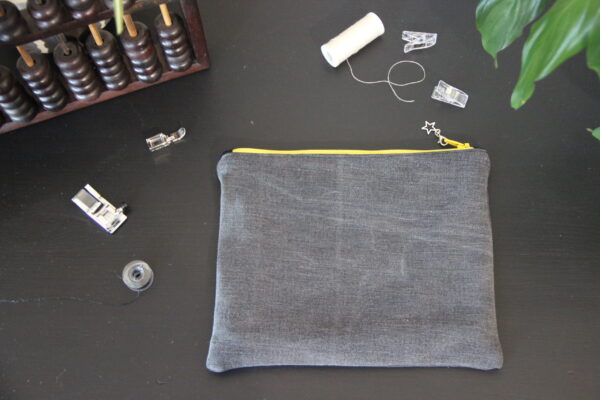 Moyenne pochette zippée