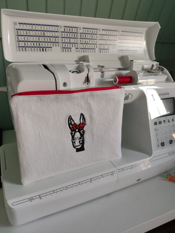 Moyenne pochette zippée