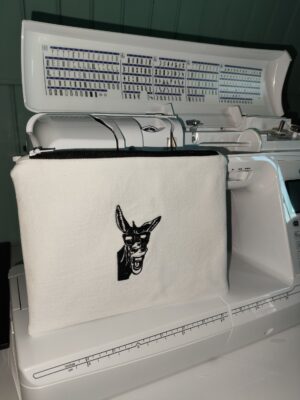 Moyenne pochette zippée